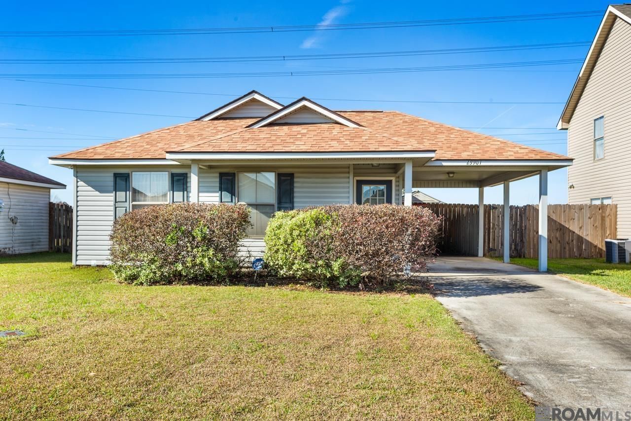 23907 Southpark Ln, Denham Springs, LA 70726 Main Photo