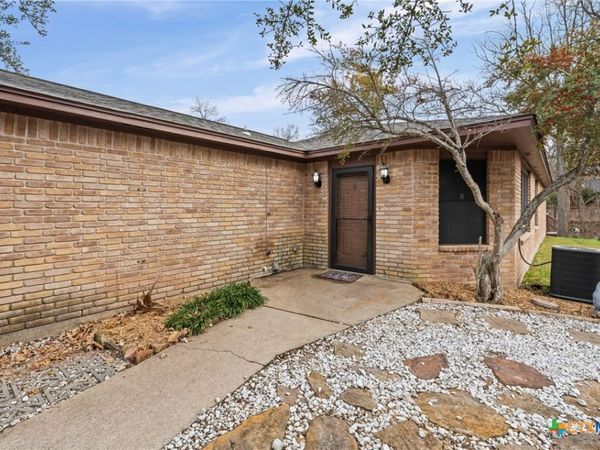 3923 River Oaks Circle , Temple, TX 76504