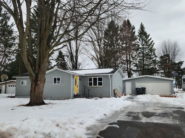 305 W ROBERTS STREET, Spencer, WI 54449