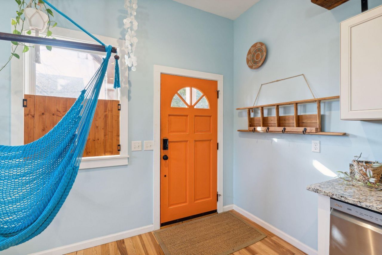 213 E Cooper Avenue Photo 6