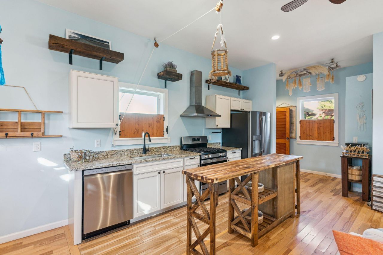 213 E Cooper Avenue Photo 8