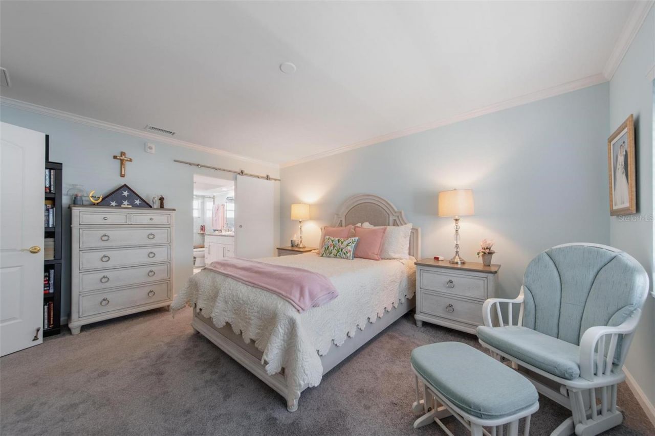 5020 Brittany Drive S, Unit 324, Saint Petersburg, FL 33715 Photo