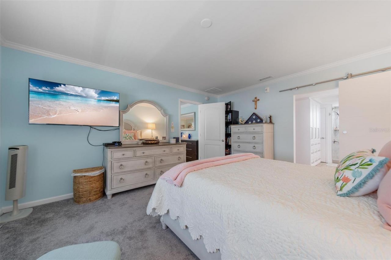 5020 Brittany Drive S, Unit 324, Saint Petersburg, FL 33715 Photo