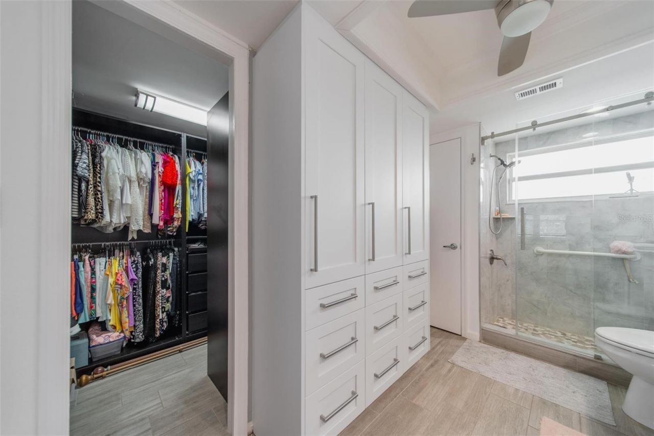 5020 Brittany Drive S, Unit 324, Saint Petersburg, FL 33715 Photo