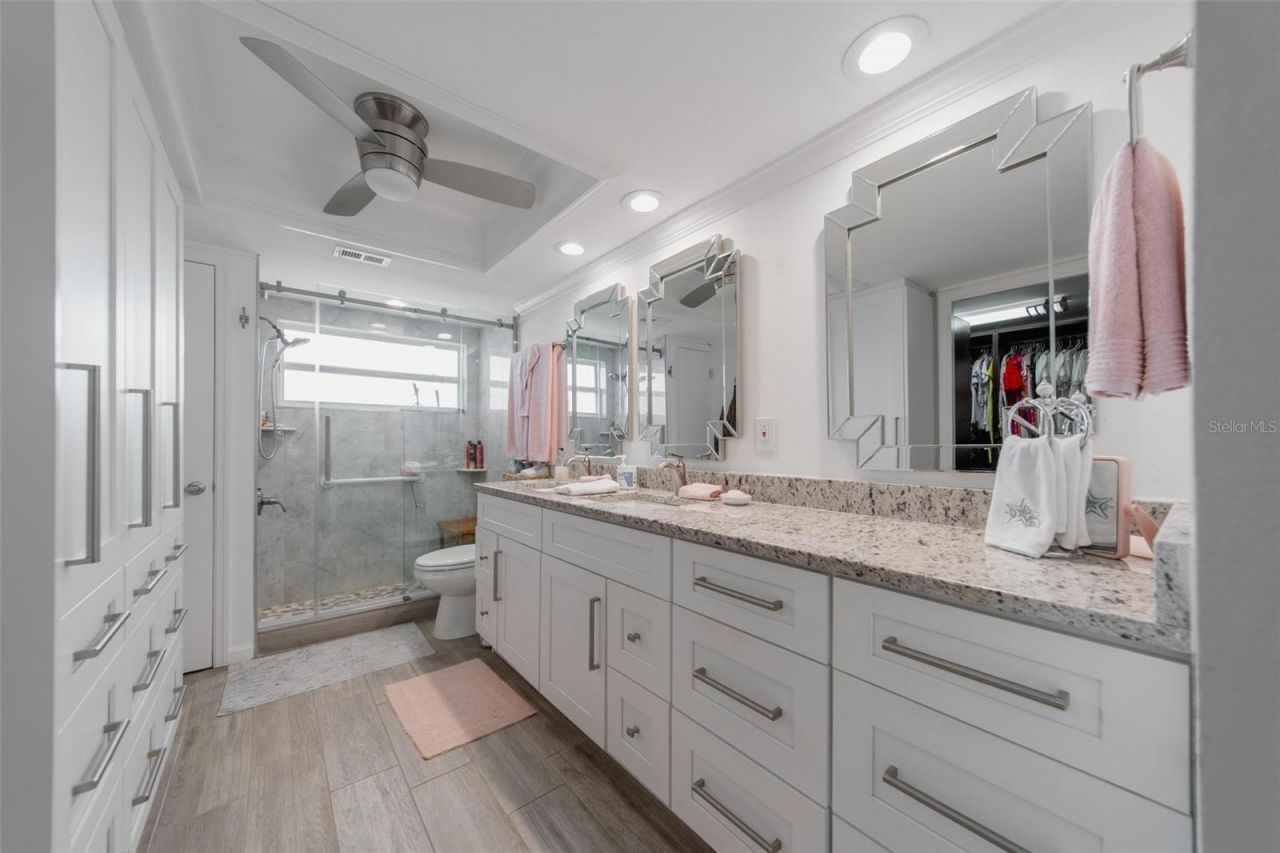 5020 Brittany Drive S, Unit 324, Saint Petersburg, FL 33715 Photo