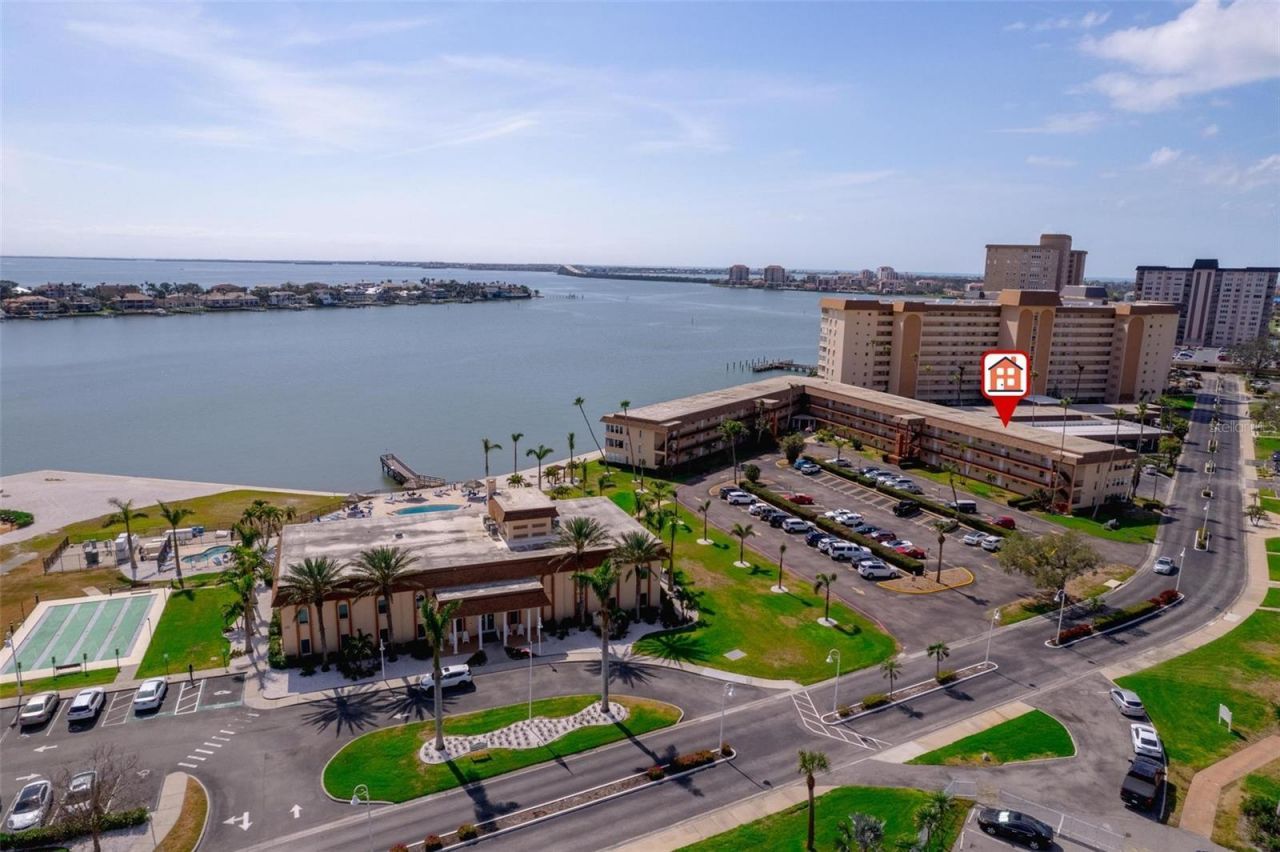 5020 Brittany Drive S, Unit 324, Saint Petersburg, FL 33715 Photo