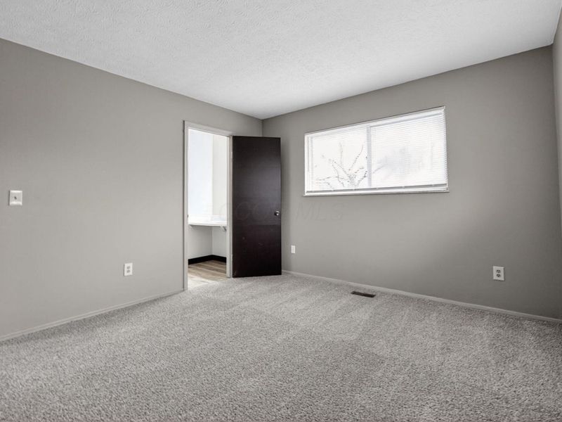 322 Huber Village Boulevard, Westerville, OH 43081 Photo 15