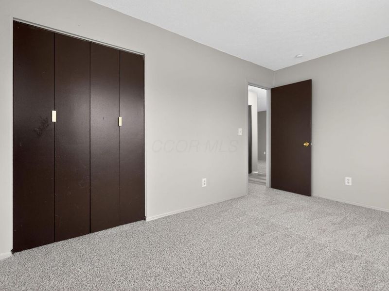 322 Huber Village Boulevard, Westerville, OH 43081 Photo 17