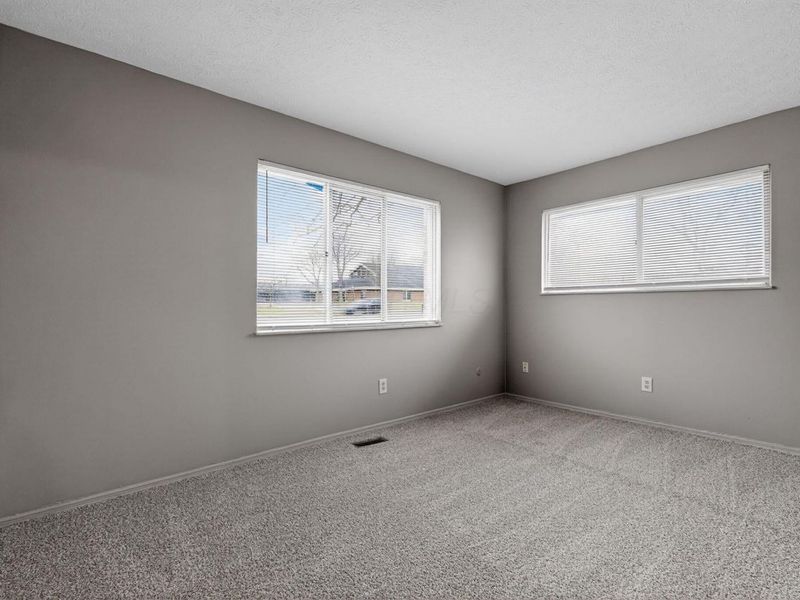 322 Huber Village Boulevard, Westerville, OH 43081 Photo 6