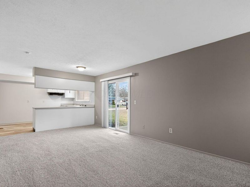 322 Huber Village Boulevard, Westerville, OH 43081 Photo 9