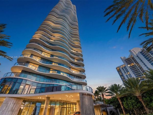 19575 Collins Ave, Unit 12, Sunny Isles Beach, FL 33160
