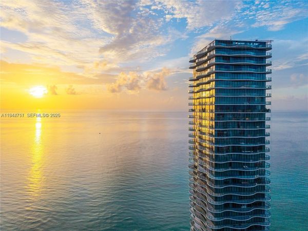 19575 Collins Ave, Unit 12, Sunny Isles Beach, FL 33160