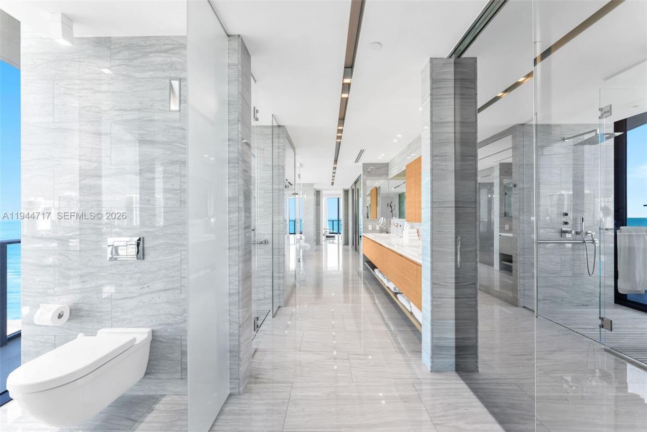 19575 Collins Ave, Unit 12, Sunny Isles Beach, FL 33160 Photo