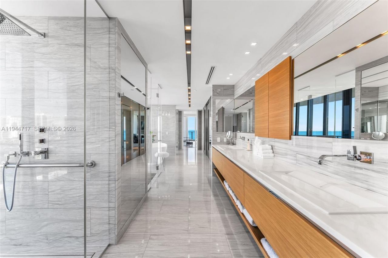 19575 Collins Ave, Unit 12, Sunny Isles Beach, FL 33160 Photo