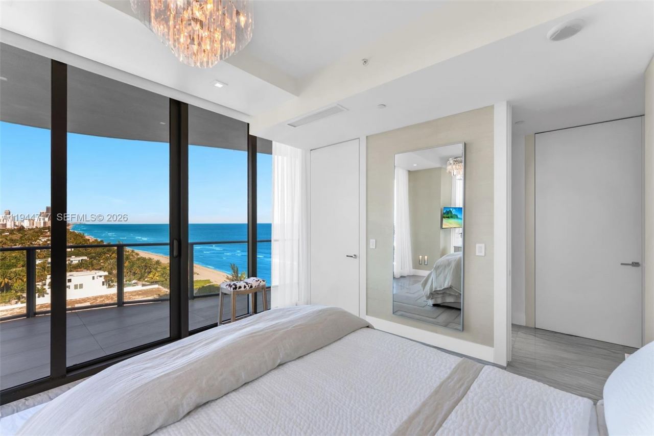 19575 Collins Ave, Unit 12, Sunny Isles Beach, FL 33160 Photo