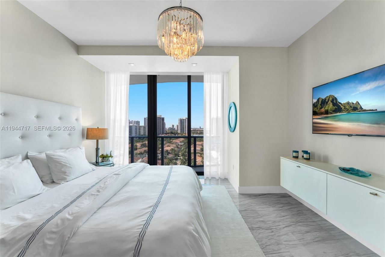 19575 Collins Ave, Unit 12, Sunny Isles Beach, FL 33160 Photo