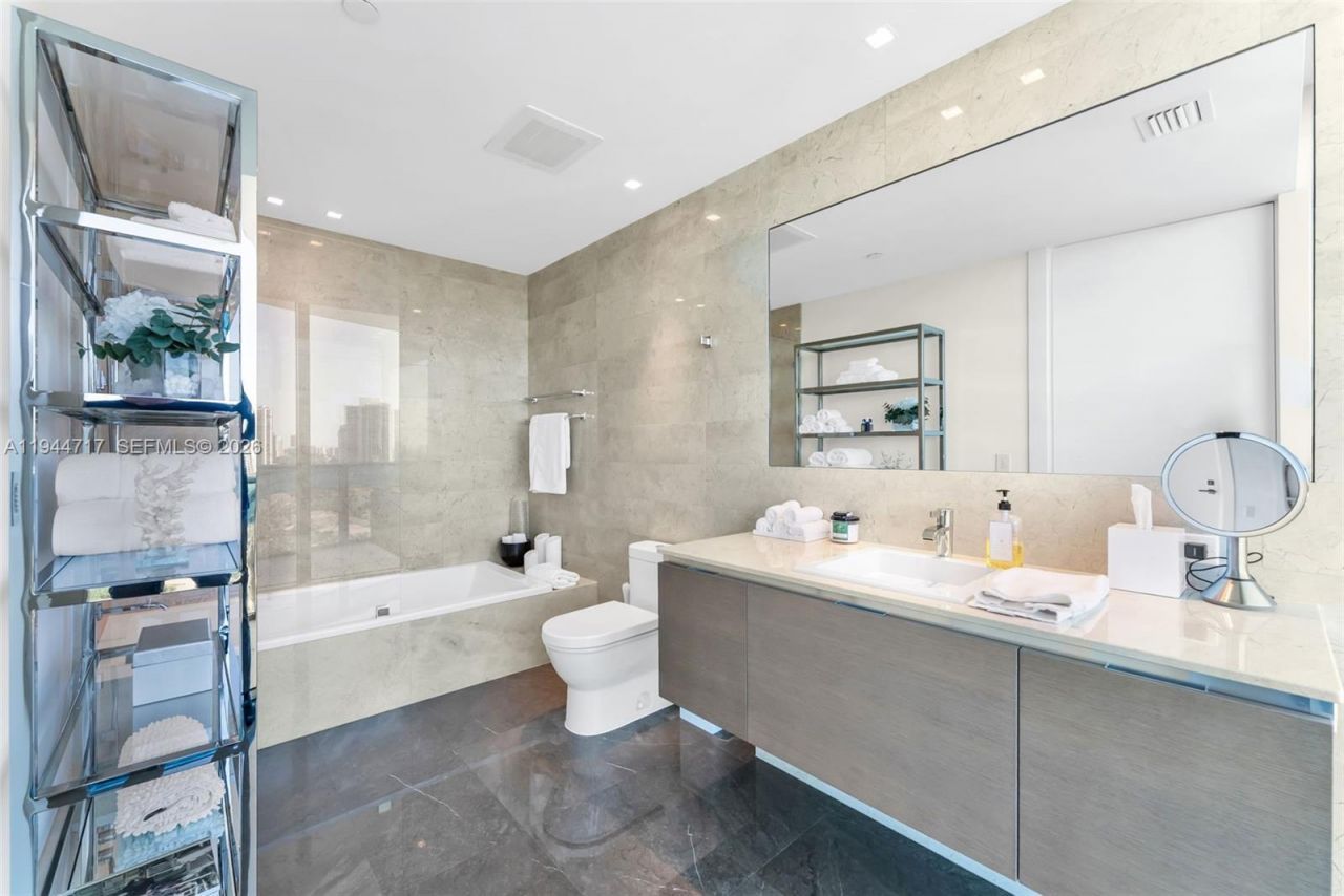 19575 Collins Ave, Unit 12, Sunny Isles Beach, FL 33160 Photo