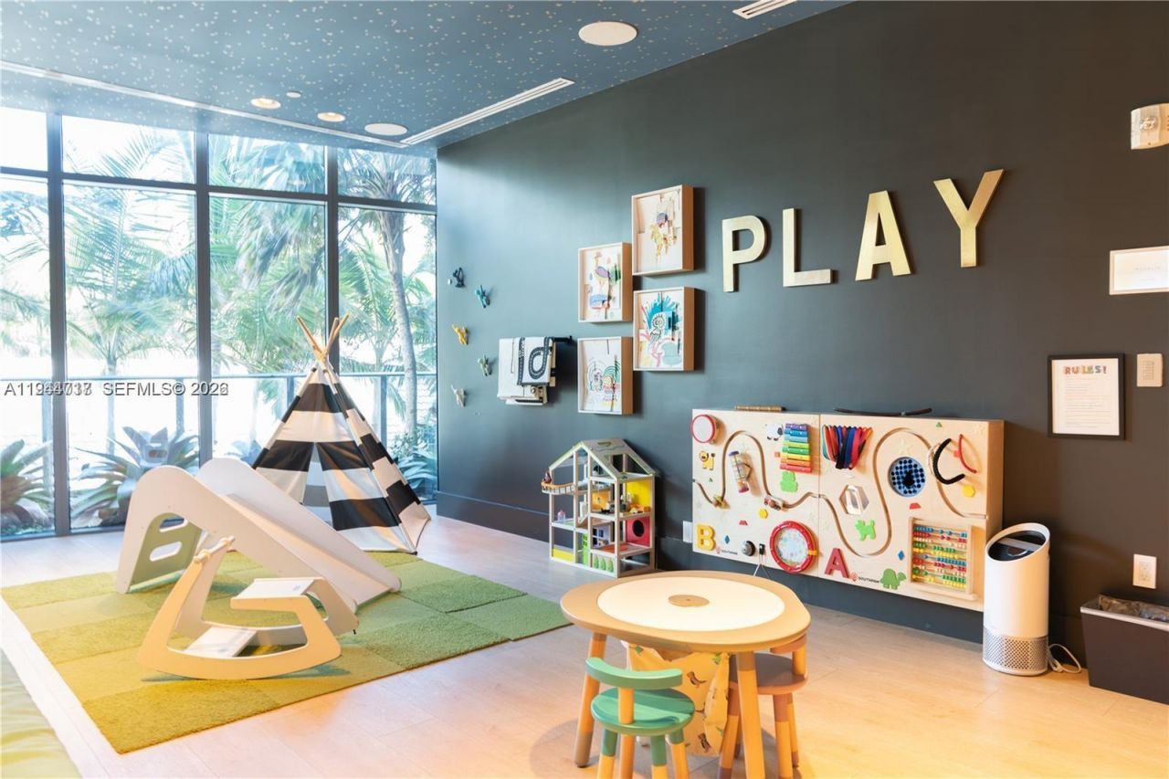 19575 Collins Ave, Unit 12, Sunny Isles Beach, FL 33160 Photo