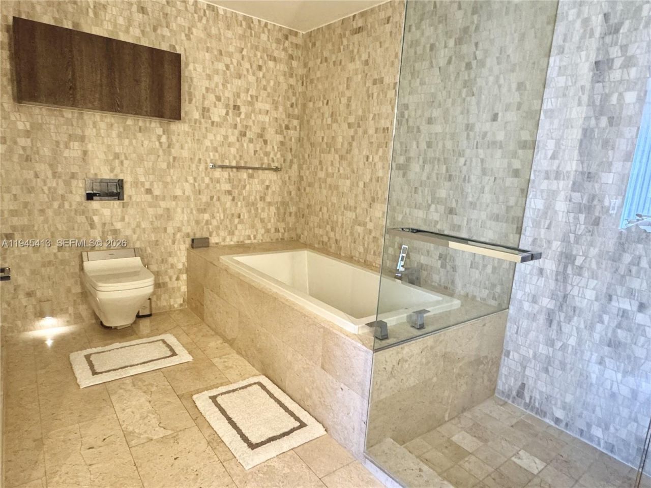 68 SE 6th St, Unit 903, Miami, FL 33131 Photo