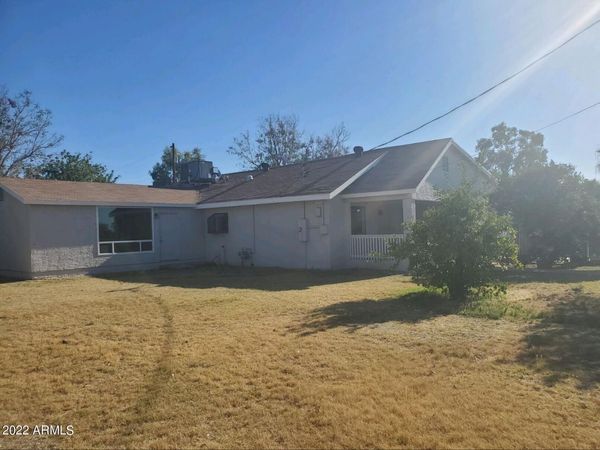 819 E APOLLO Road, Phoenix, AZ 85042