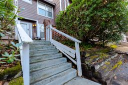 120 Luden Drive photo 4