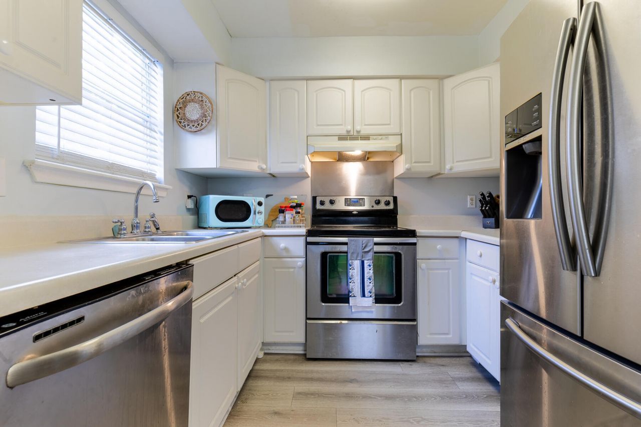 120 Luden Drive Photo 9