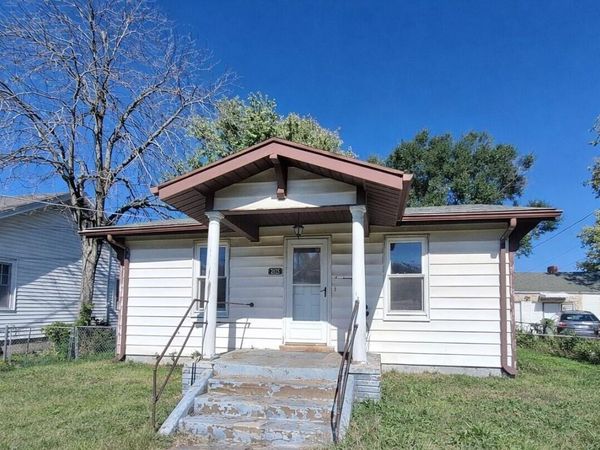 2025 W Walnut Street, Springfield, MO 65806