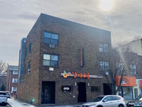 330 Broad Avenue, PALISADES PARK, NJ 07650