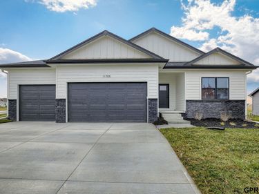 4756 S 198th Avenue, Omaha, NE 68135