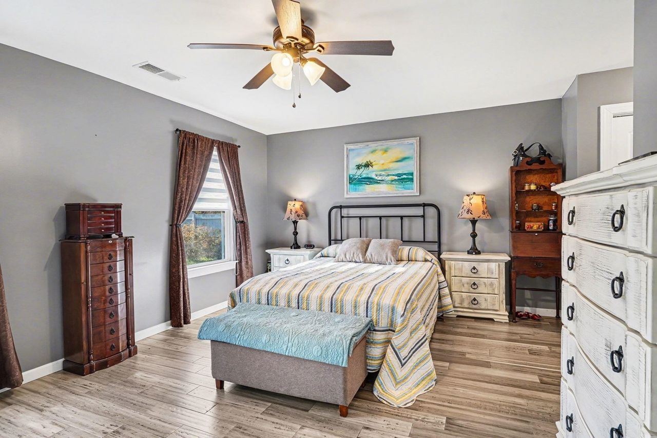 107 Spanish Oak Dr. Photo 10