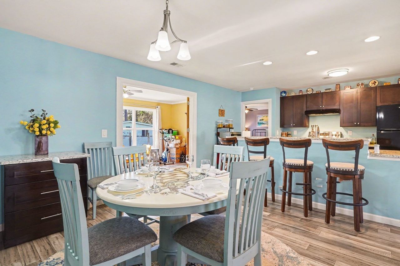 107 Spanish Oak Dr. Photo 4