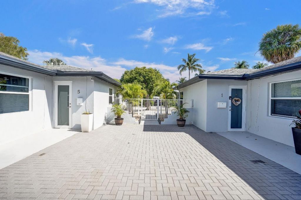 220 Walton Boulevard, West Palm Beach, FL 33405 Photo