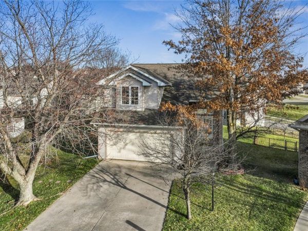 580 Avalon Place, Coralville, IA 52241