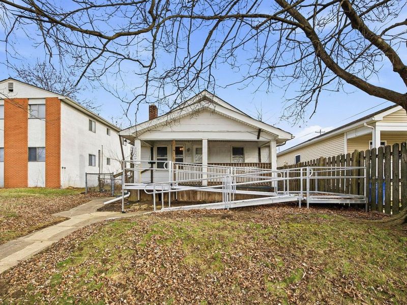 2874 Grasmere Avenue, Columbus, OH 43224 Photo 4