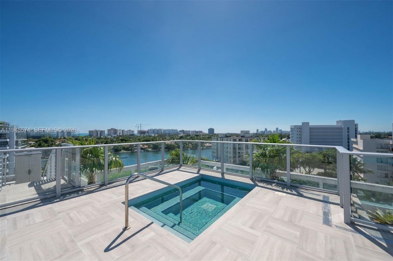 1025 92nd St, Unit 804, Bay Harbor Islands, FL 33154 Photo