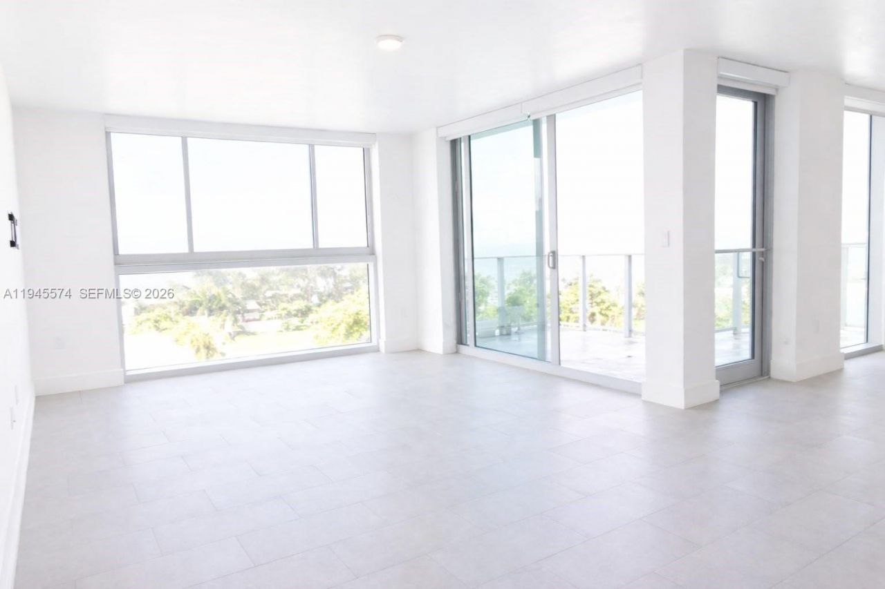 1025 92nd St, Unit 804, Bay Harbor Islands, FL 33154 Photo