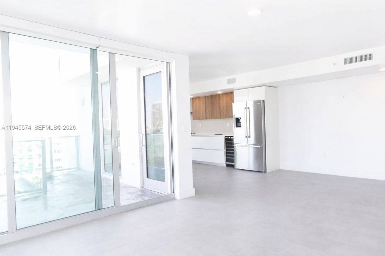 1025 92nd St, Unit 804, Bay Harbor Islands, FL 33154 Photo