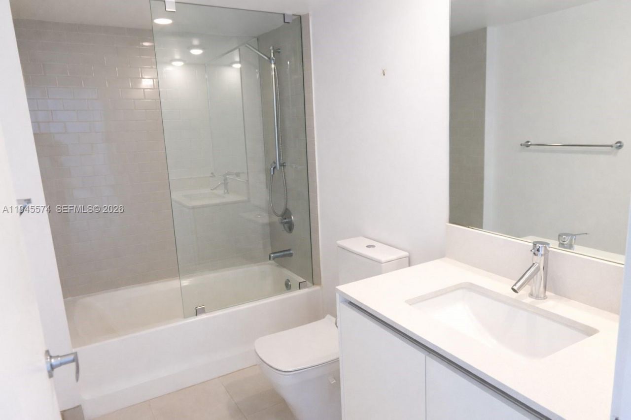 1025 92nd St, Unit 804, Bay Harbor Islands, FL 33154 Photo