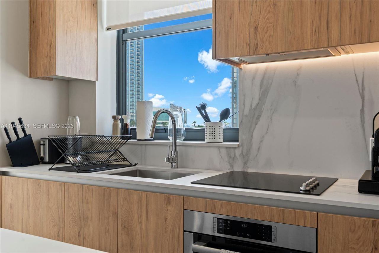 11 NE 6th St, Unit 1601, Miami, FL 33132 Photo