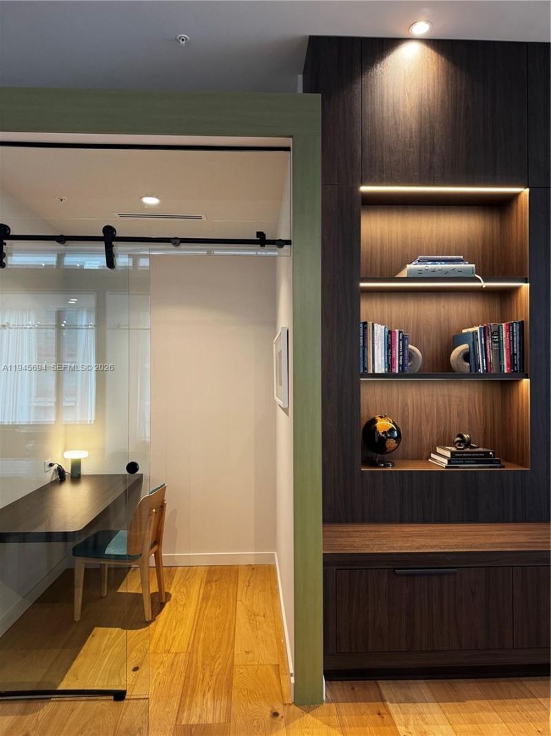 11 NE 6th St, Unit 1601, Miami, FL 33132 Photo