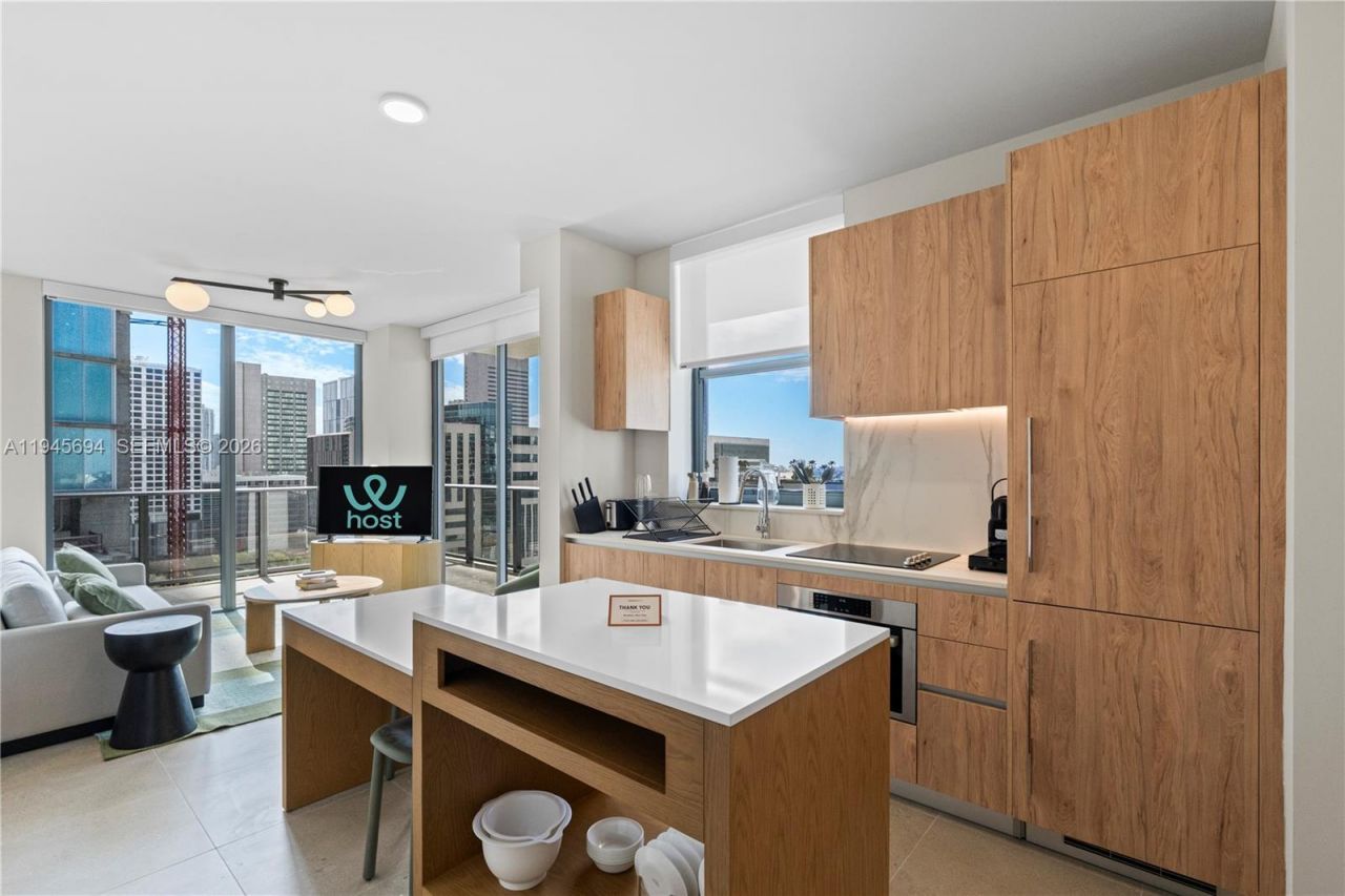 11 NE 6th St, Unit 1601, Miami, FL 33132 Photo