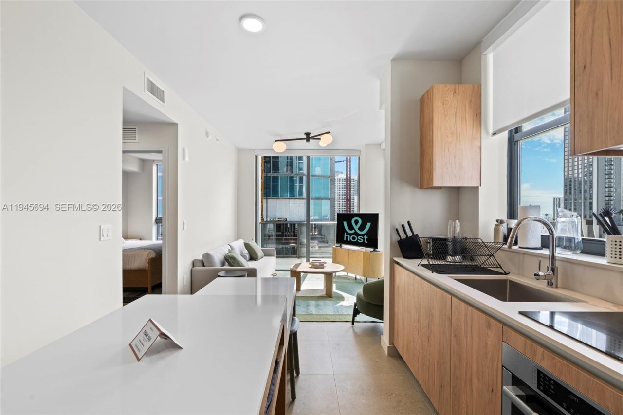 11 NE 6th St, Unit 1601, Miami, FL 33132 Photo