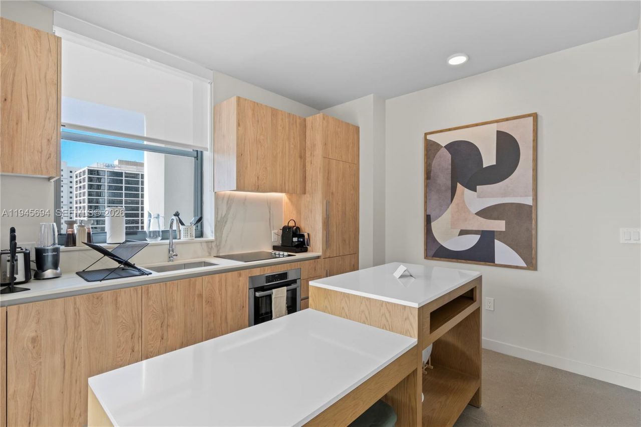 11 NE 6th St, Unit 1601, Miami, FL 33132 Photo