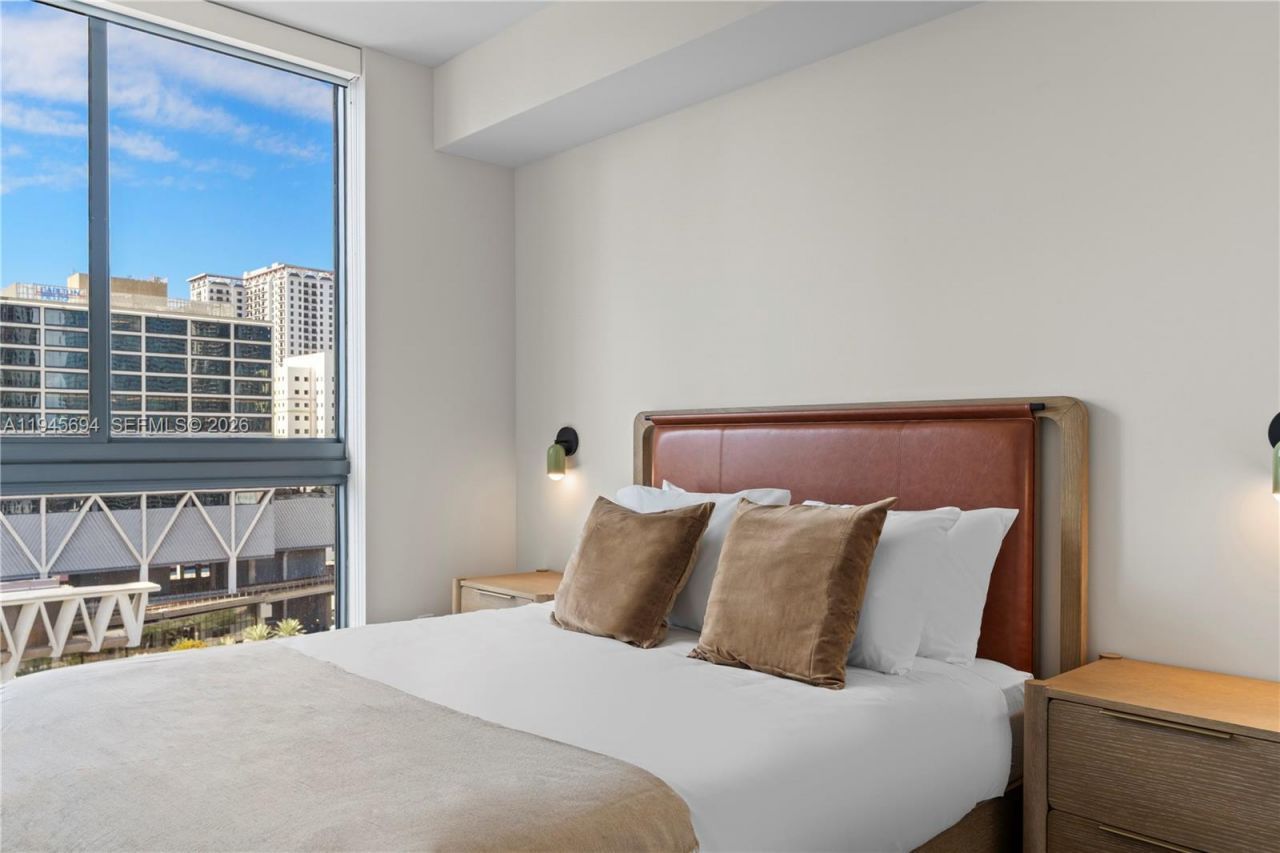 11 NE 6th St, Unit 1601, Miami, FL 33132 Photo