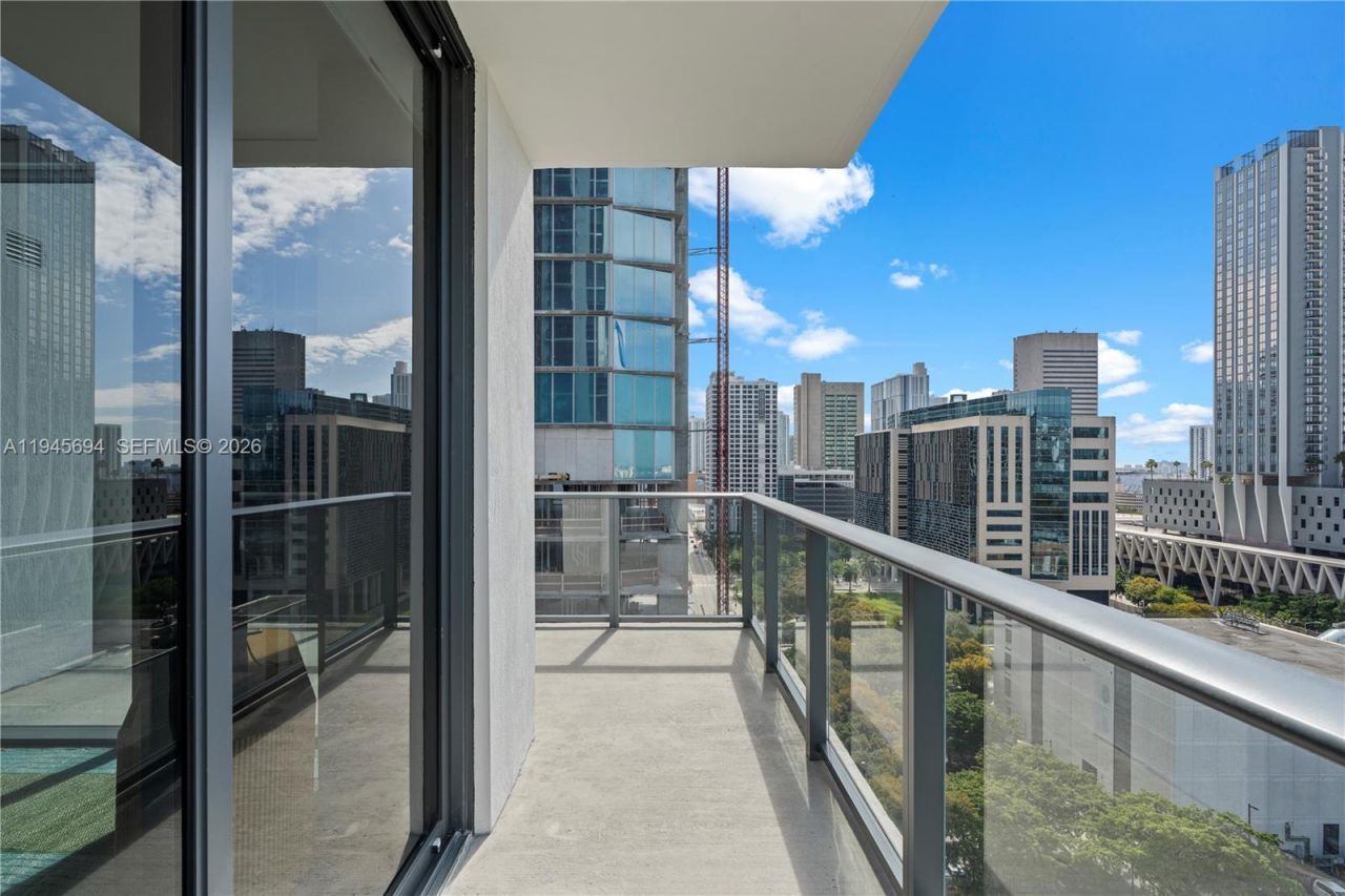 11 NE 6th St, Unit 1601, Miami, FL 33132 Photo