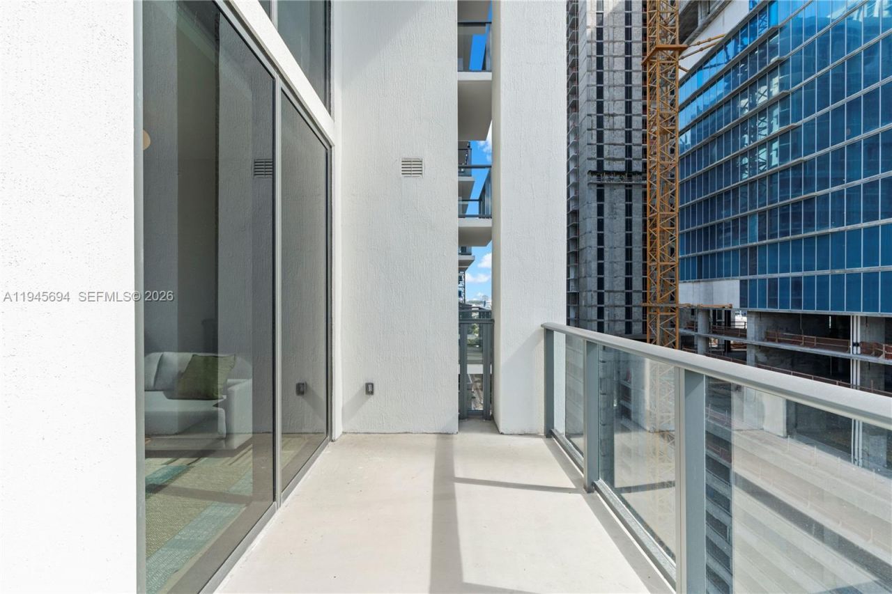 11 NE 6th St, Unit 1601, Miami, FL 33132 Photo