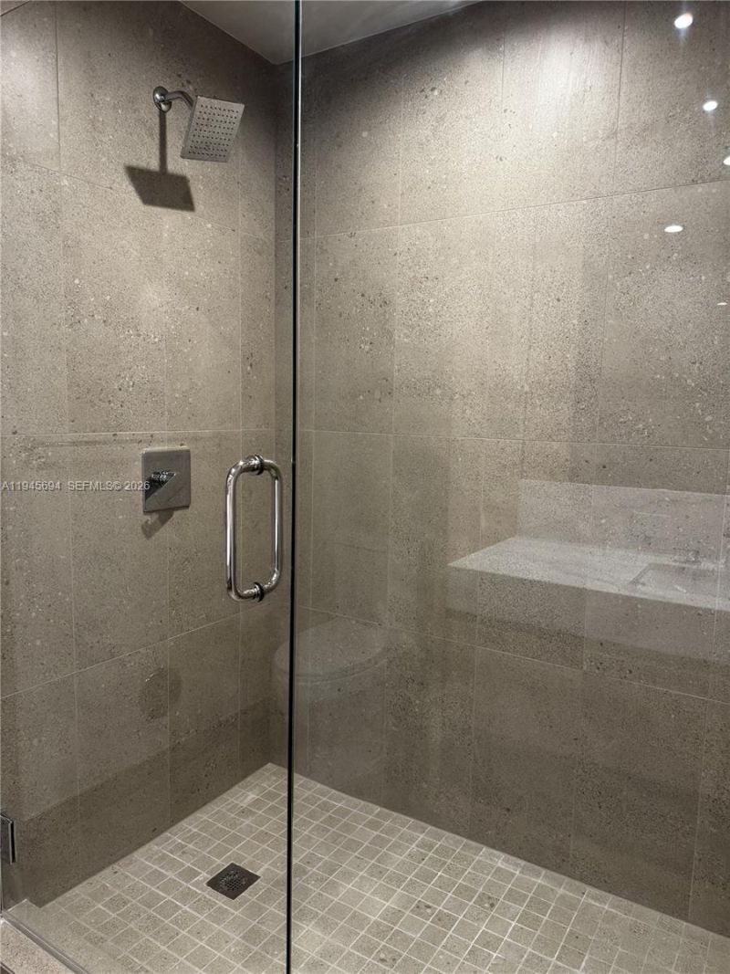 11 NE 6th St, Unit 1601, Miami, FL 33132 Photo