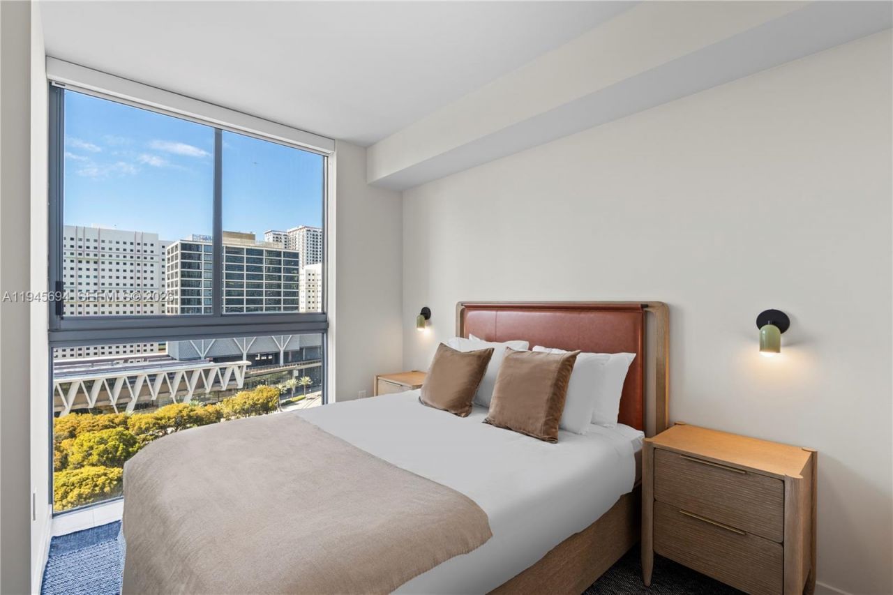 11 NE 6th St, Unit 1601, Miami, FL 33132 Photo