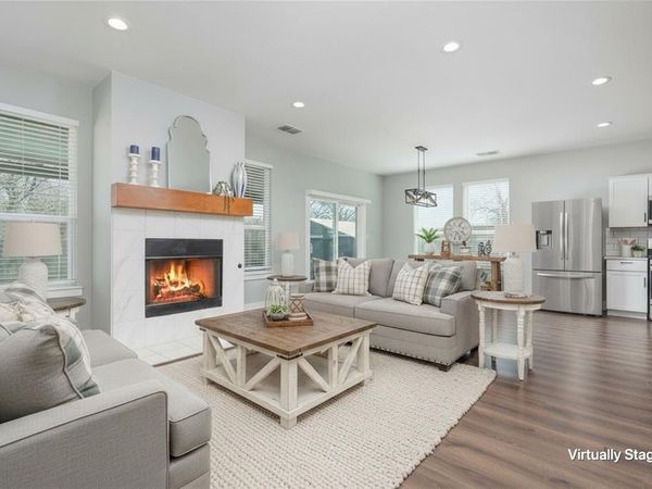 285 N Sherman Avenue, Van Alstyne, TX 75495