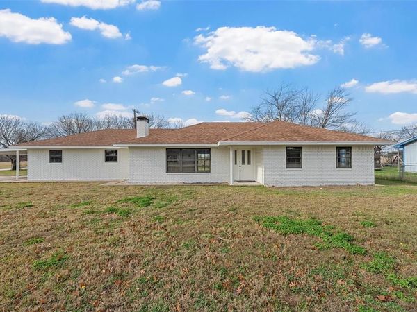 608 S Colorado Street, Whitney, TX 76692